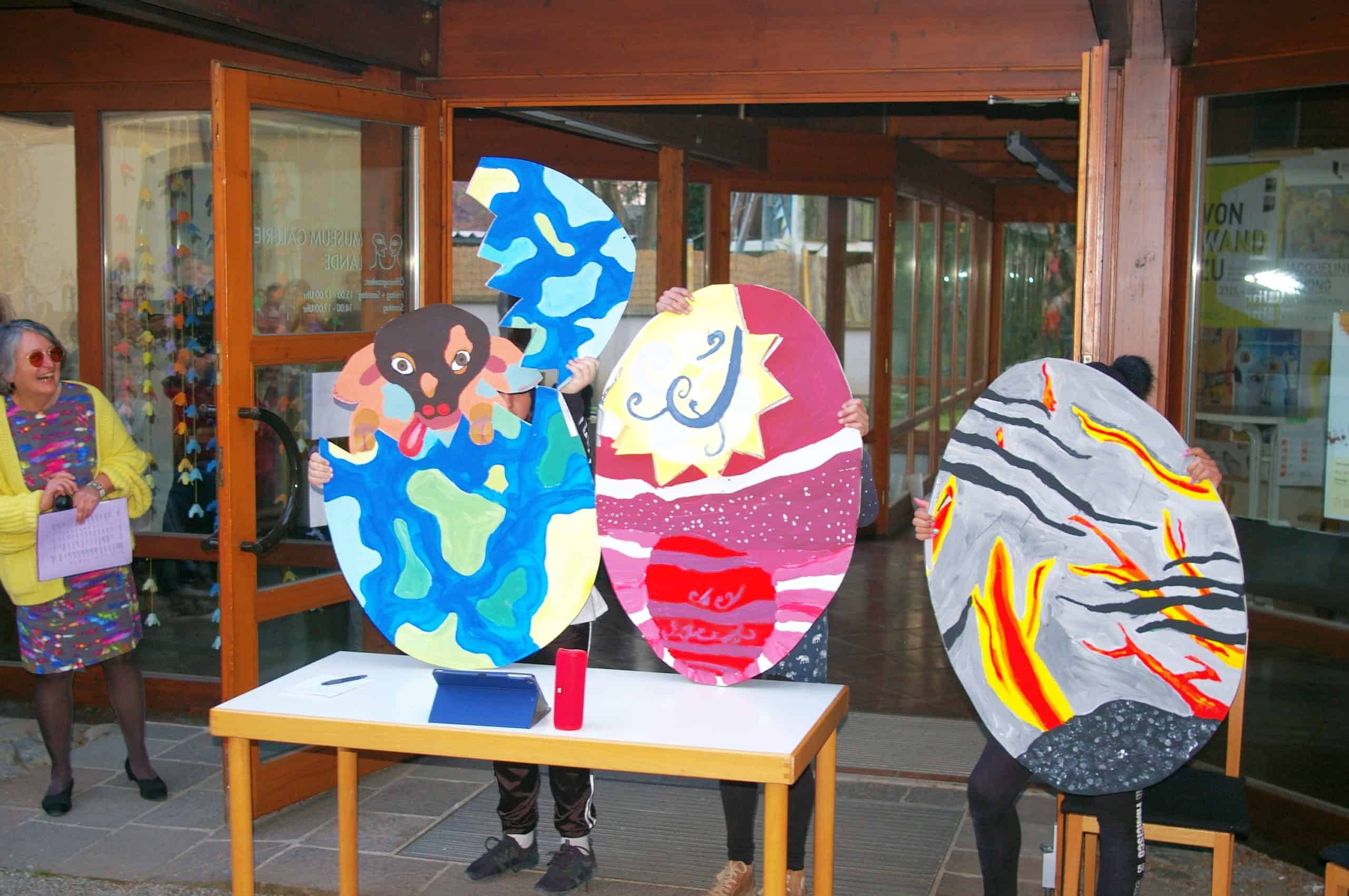 Schulkunstausstellung „Natur und Zeit“ in der Lände in Kressbronn Schulkunstausstellung „Natur und Zeit“ in der Lände in Kressbronn