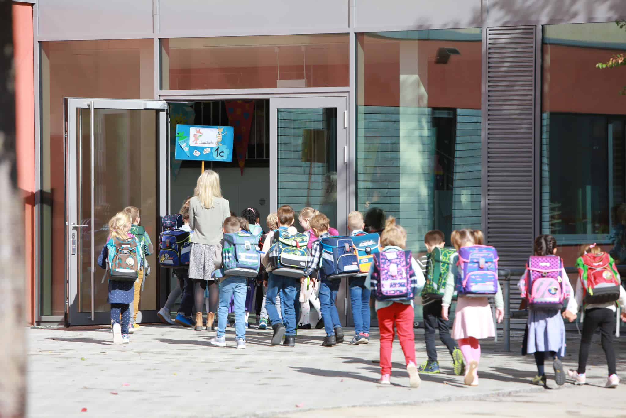 Volle Kraft voraus! Volle Kraft voraus!