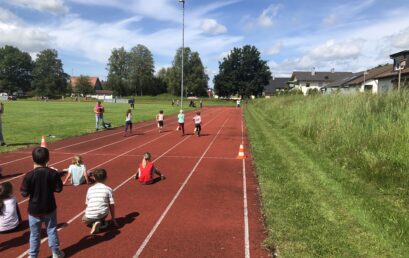 Erfolgreiche Bundesjugendspiele bei uns an der Grundschule