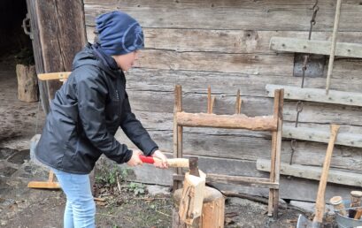 Klasse 4a besucht das Bauernhausmuseum Wolfegg – Regenwetter? Kein Problem!