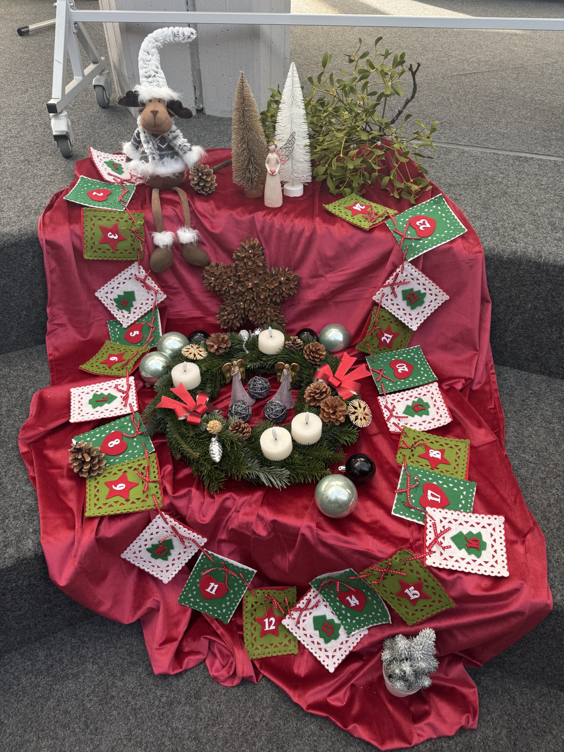 Schöne Adventszeit! Schöne Adventszeit!