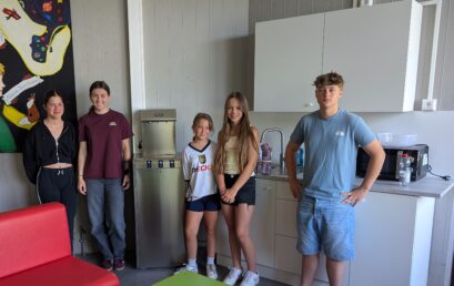 Neuer Wasserspender und Küche für die Schüler der Werkrealschule